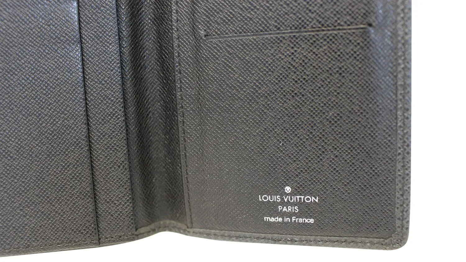 LOUIS VUITTON Black Taiga Leather Checkbook Wallet