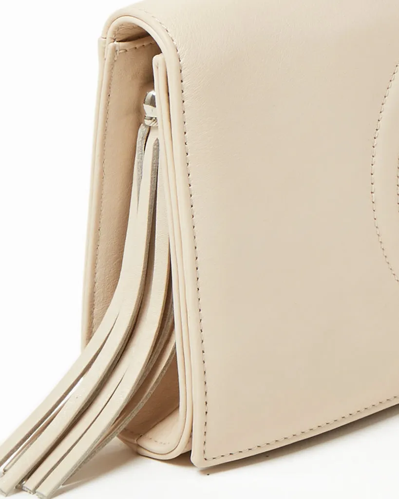SS18 - Signature - Lena - Sand